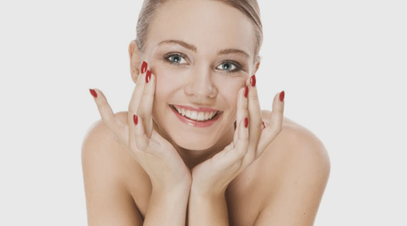 massage om het ontstaan ​​van rimpels rond de ogen te voorkomen